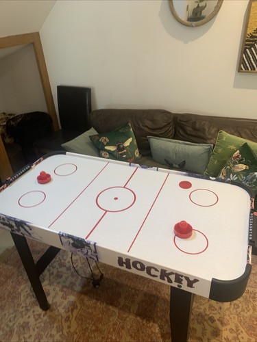Air hocky table - air,